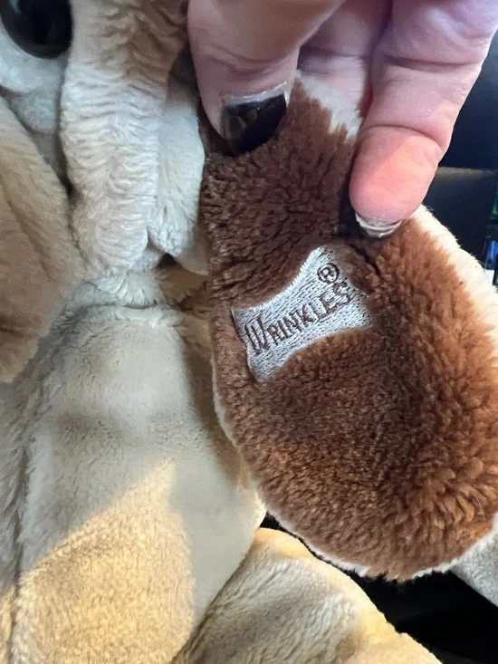 Wrinkles collectible dog puppet - Picture 3 of 6